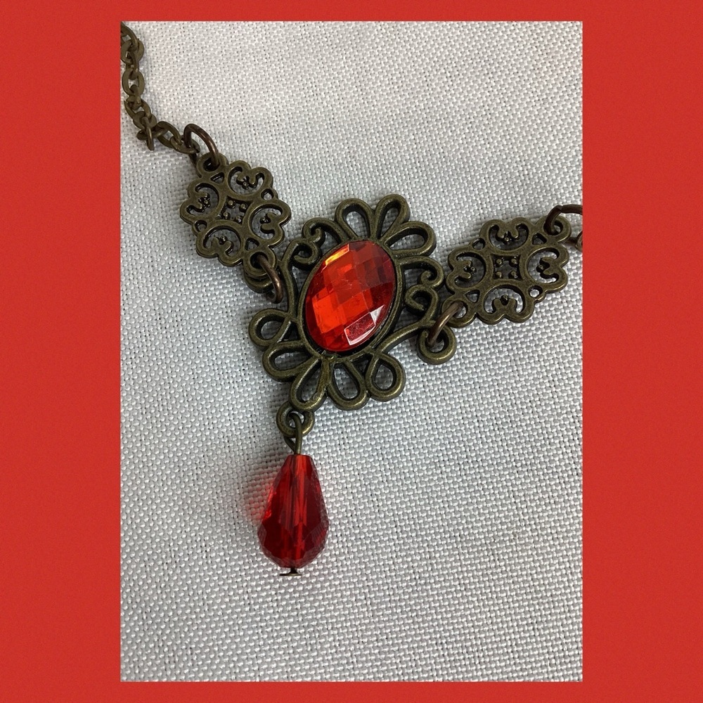 Brown and Red Filigree Necklace with Cabochon Stone
